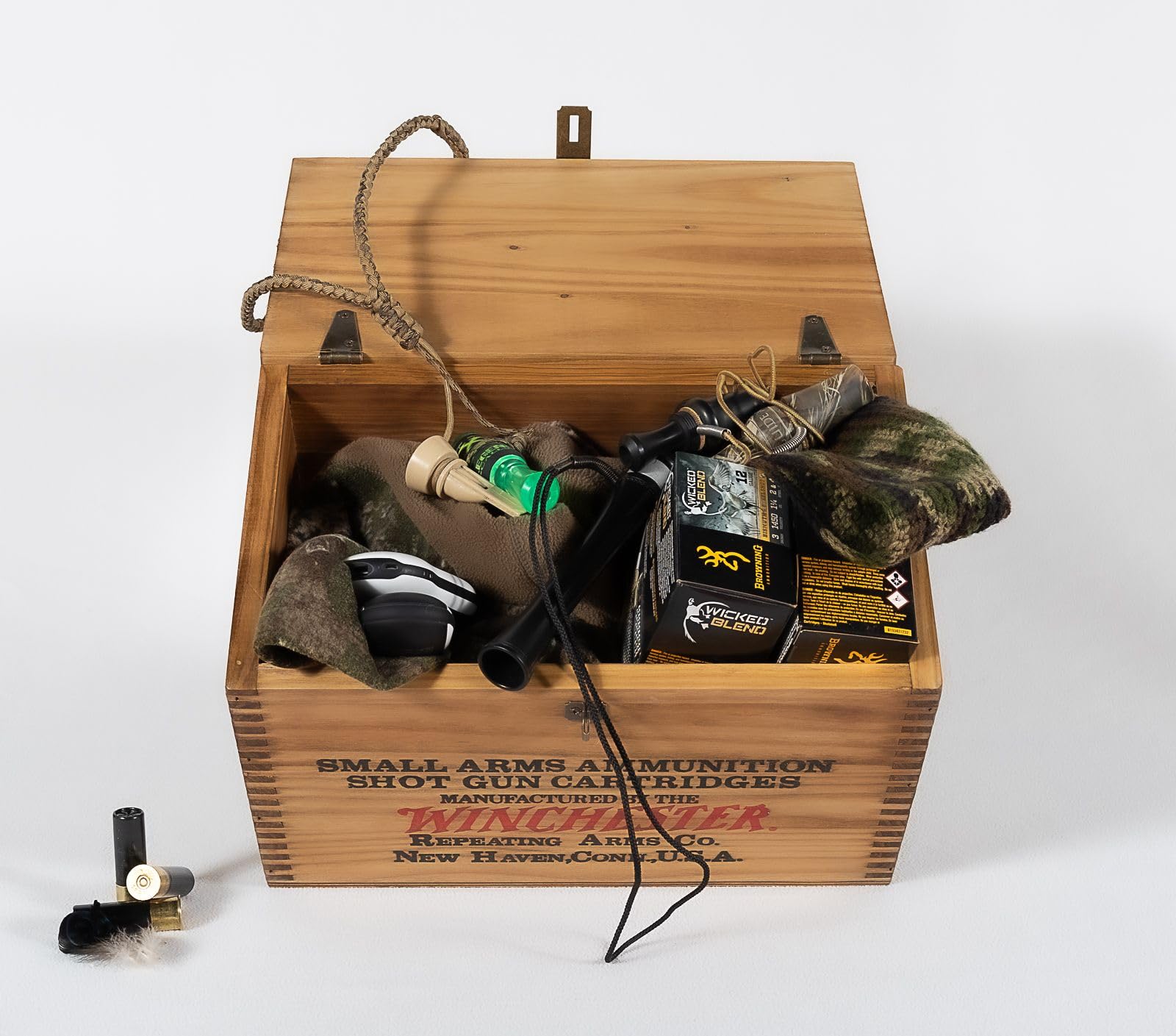 Amazon.com: Winchester WOODEN AMMO BOX Classic Wooden Ammunition
