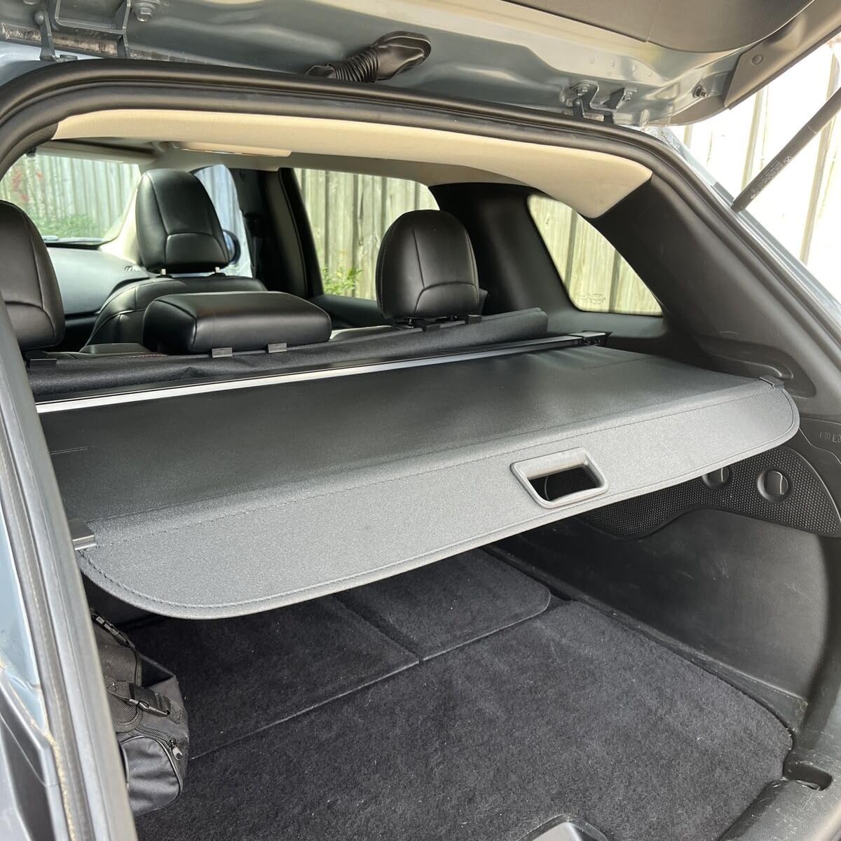Cargo Cover Compatible with 2014-2018 Jeep Cherokee, Unpainted Black Vinyl+Aluminum Rod Rear Tonneau Security Cover Retractable by IKON MOTORSPORTS, 2015 2016 2017