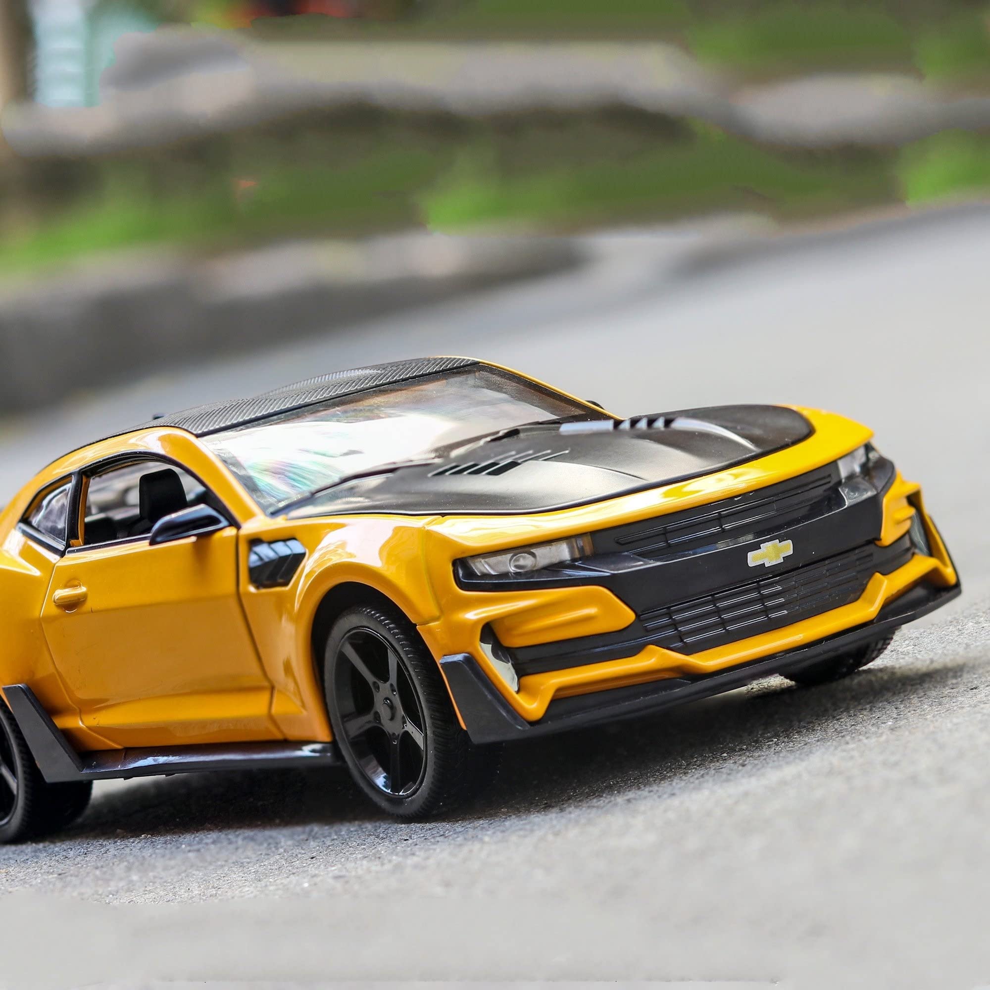 Amazon.co.jp: ダイカストカー 1:24 シボレーカマロスポーツカー