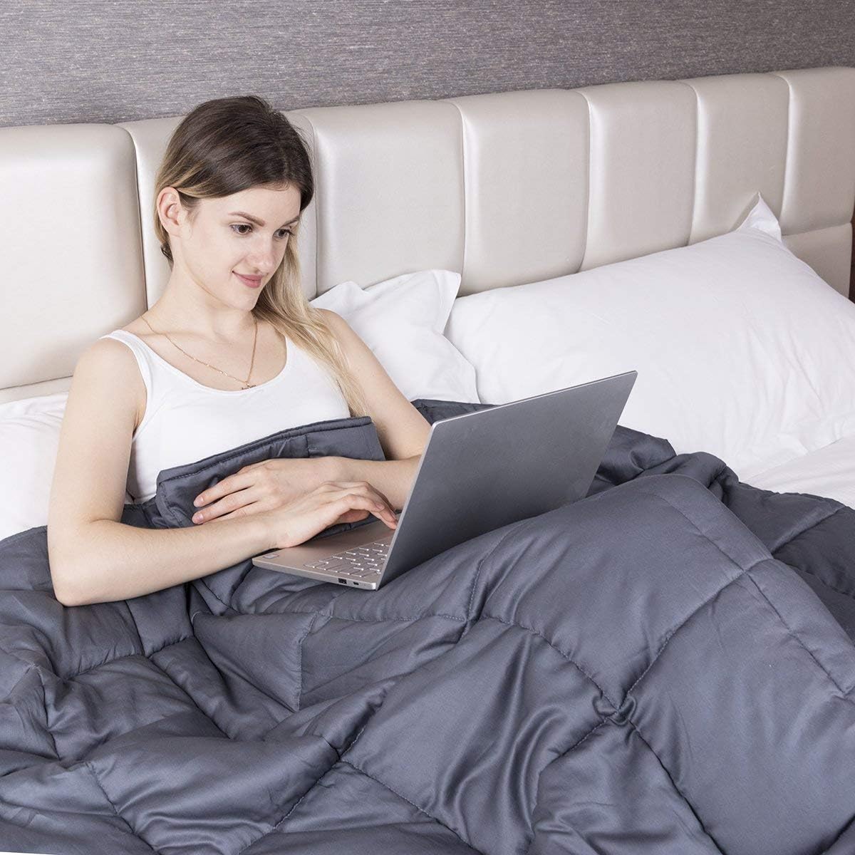 GIGALUMI Weighted Blanket Premium Cotton with Glass Beads Heavy Blanket for Adults Grey Blanket 7kg 120 x 180 cm