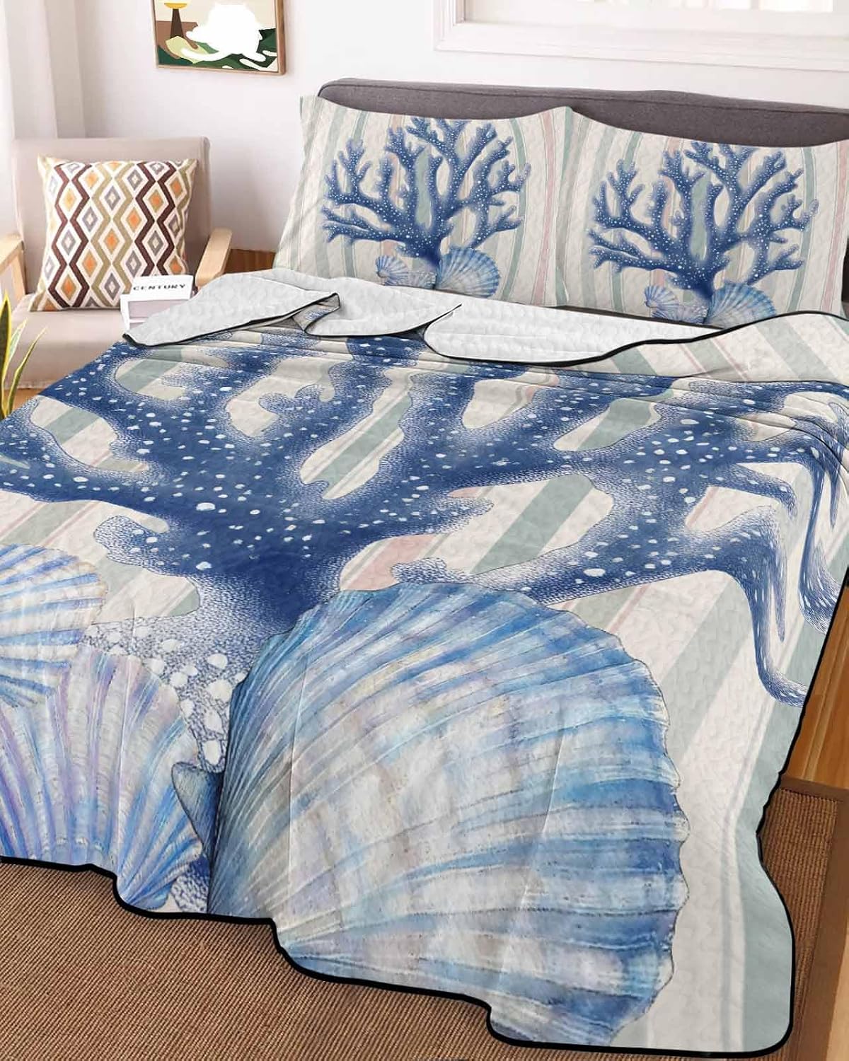 King Size Quilt Set, Ocean Coral Shell On Stripes Lightweight Bedspread Coverlet Set Soft Microfiber Summer Quilt with 2 Pillow Shams, Watercolor Marine Organisms 3 Piece Comforter Bedding Set