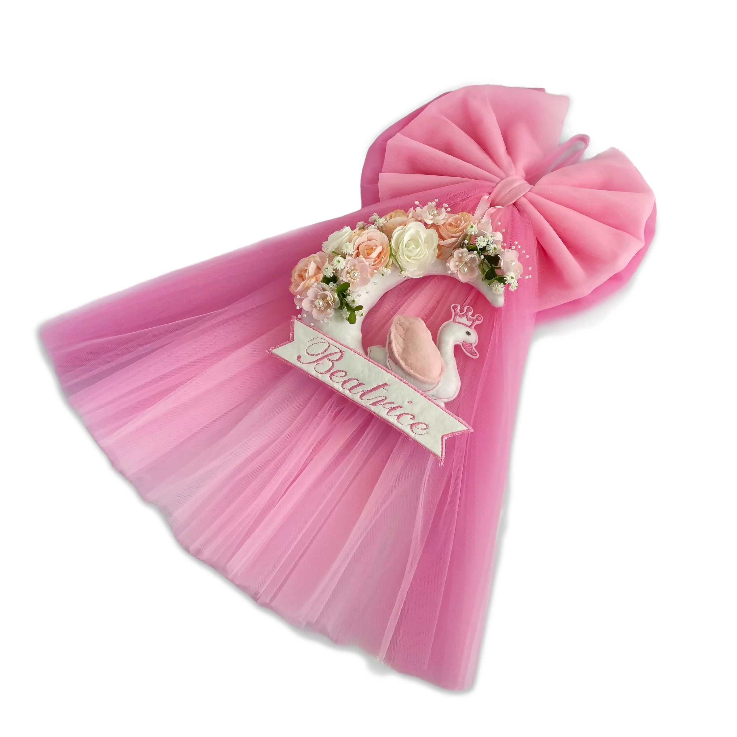 ZAIRISE - Fiocco Nascita Personalizzato con Nome Ricamato, Tulle Rosa con Cigno e Fiori in Tessuto, Fatto a Mano in Italia, pronto da Appendere, Idea Regalo Neonato Femmina, Elegante (Rosa)