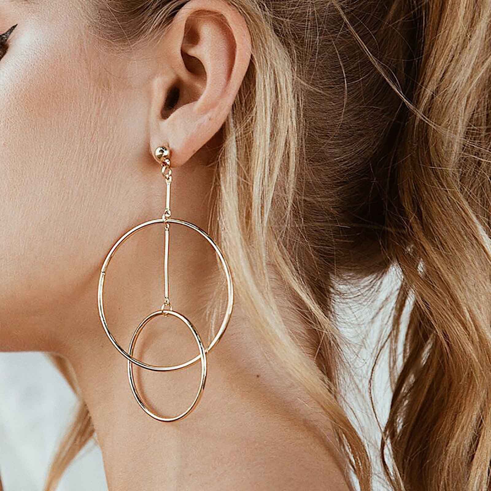 Allereyae Vintage Hollow Circle Dangle Earrings Exaggerated Circle Drop Earrings Large Circle Hoop Earrings Gold Bar Earrings Jewelry for Women