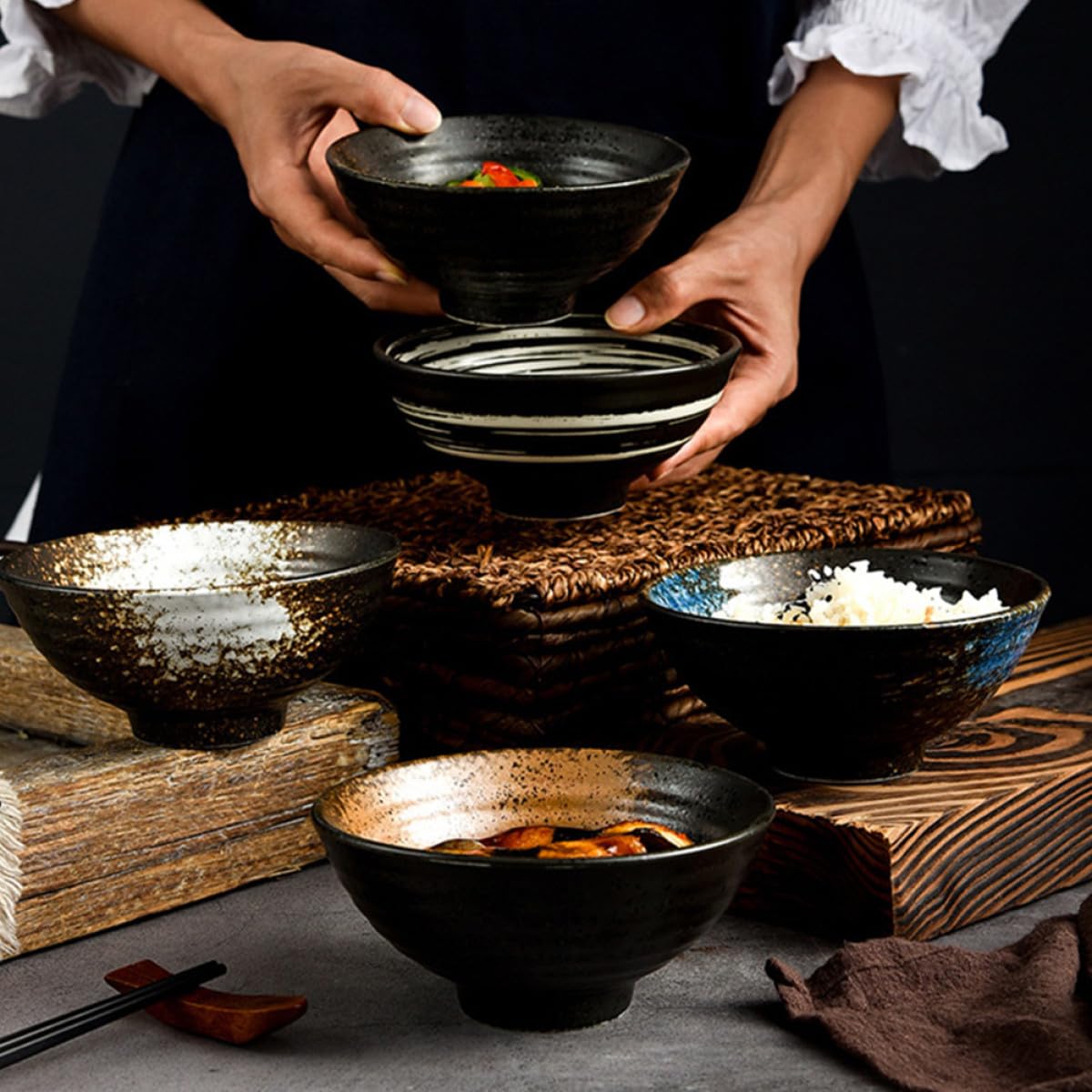 Luxshiny Tazones de Cerámica Japoneses Fáciles de Limpiar Juego de 4 Aptos para Comidas Frías y Calientes, Estilo Japonés Color Aleatorio para Ramen y Arroz
