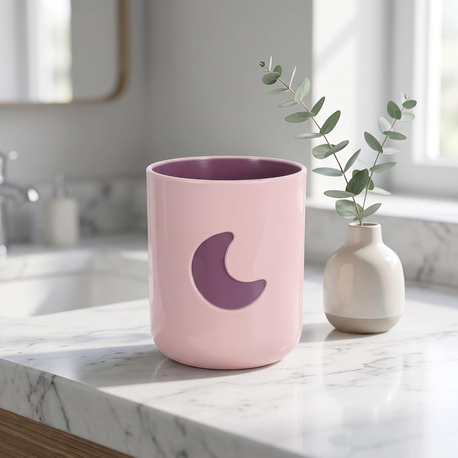 OUNONA 2pcs Unbreakable Plastic Mouthwash Cup with Integrated Storage Solution, 420ml Reusable Bathroom Rinsing Tumbler with Frosted Look and Curved Sides for Home and Bathroom Use