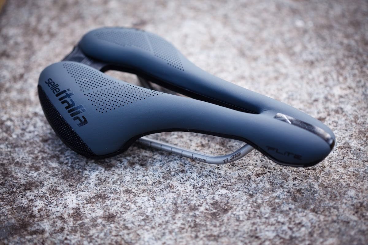 SELLE ITALIA Flite Boost X-Cross Superflow 248 x 135 mm : Amazon