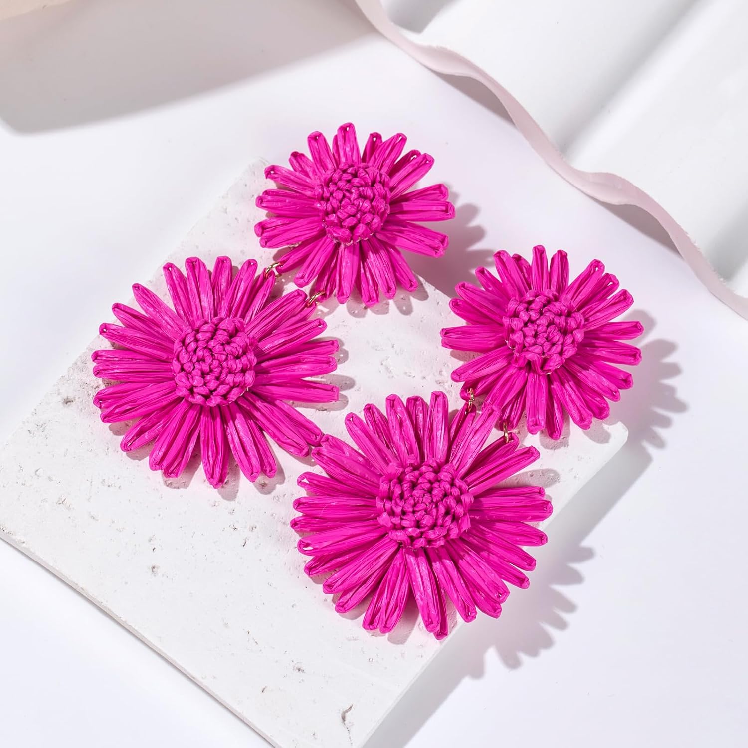 Raffia Flower Drop Earrings Daisy - Boho Statement Floral Dangle Earrings for Spring Summer Beach Vacation - Image 5