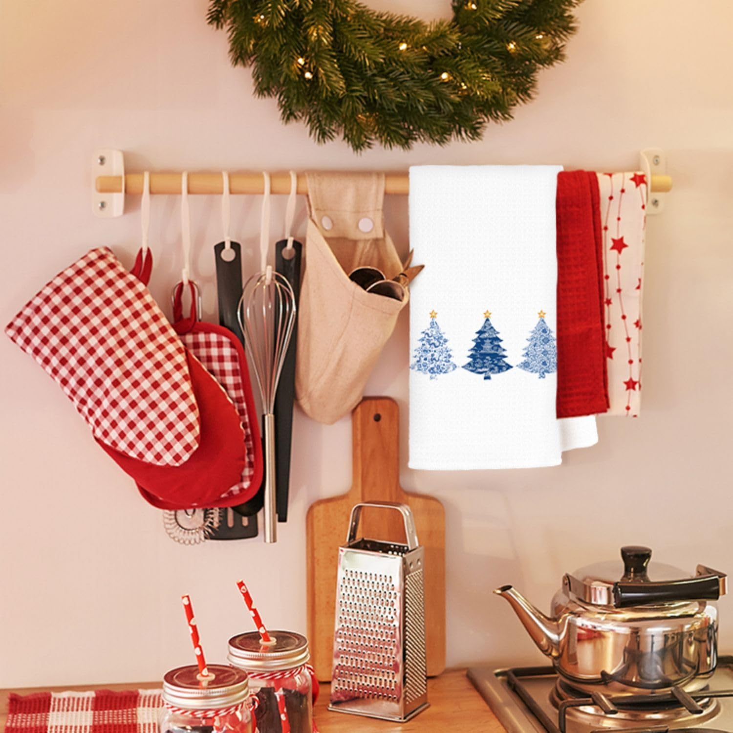 Blue and White Porcelain Chinoiserie Christmas Tree Dish Hand Towels for Bathroom Kitchen, Christmas Kitchen Bathroom Decor, 16x24 Inch - Image 2