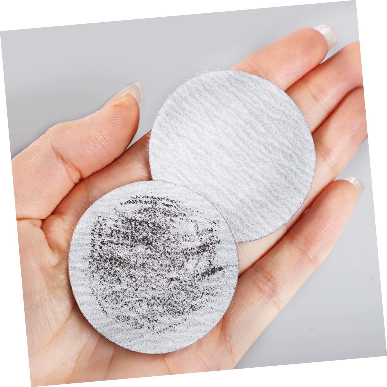 Beavorty 20pcs Eyebrow Pencil Sharpener Sandpaper Pads Multi-Functional Tool for Precision Eyeliner Makeup Nail Art and Polishing Fine Sandpaper for Sharpening