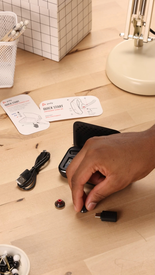 Amazon.com: Plantronics by Poly Voyager 5200 UC Wireless Headset