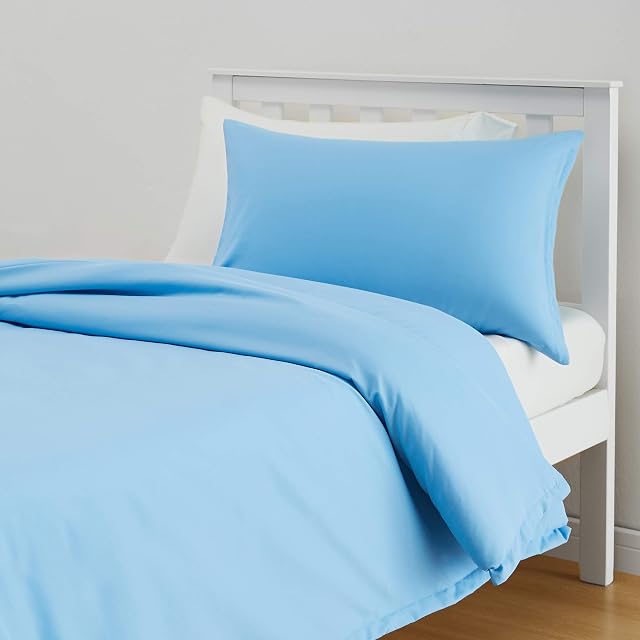 Amazon Basics Kids Duvet Set - Soft, Easy-Wash Microfiber-135cmx200cm/ 50cmx75cm, Ocean Blue