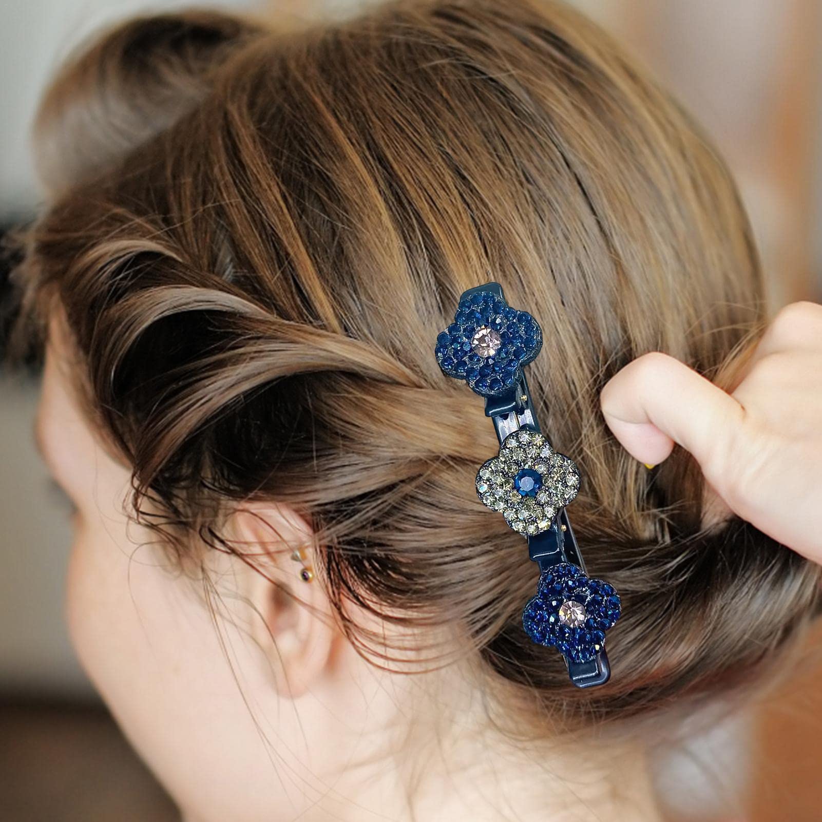 ☆✴︎クリップフェス10 キラキラストーン幸運の四つ葉のヘアピン2個可愛い