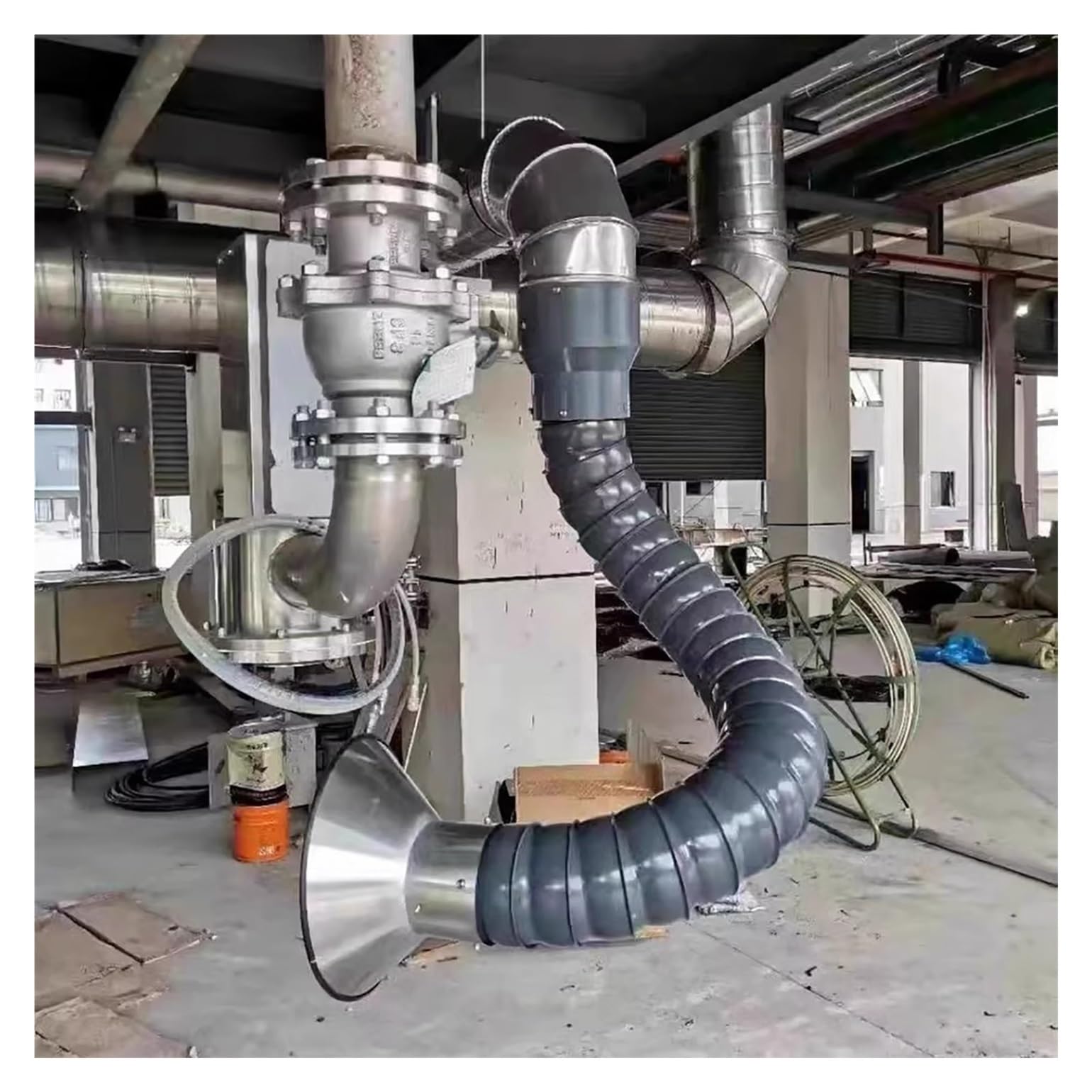 Tubo Flessibile articolato per aspiratore di fumi Industriale - Tubo Flessibile articolato a 360° per purificazione del Fumo, rimozione di Polvere e Aria, Universale 1,5 m (4,9 Piedi) x 100