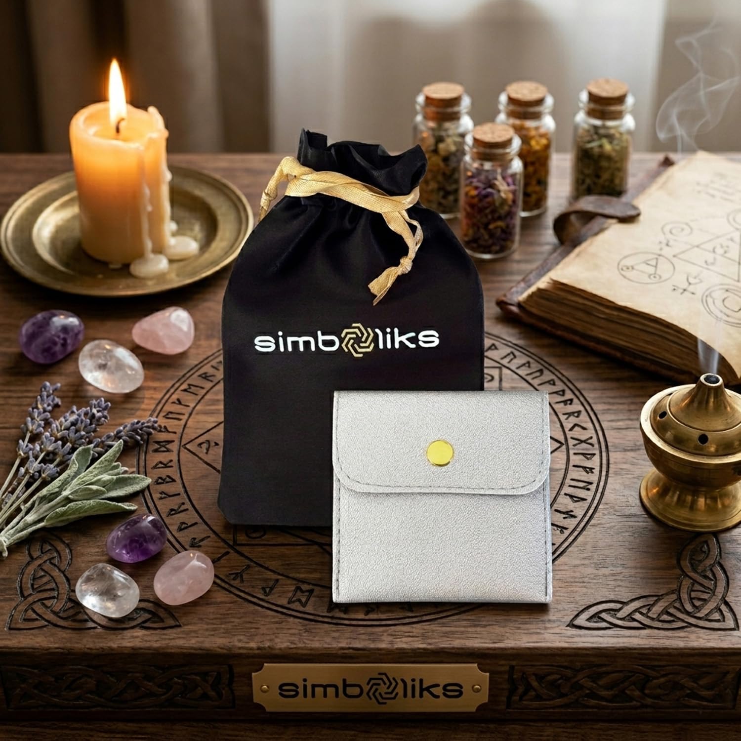 Simboliks Colgante Triple Protección con Tetragrammaton, Nudo de Bruja y Medalla de San Benito, Amuleto contra Mal de Ojo, Hechizos y Energías Negativas, Acero Inoxidable Esotérico Unisex