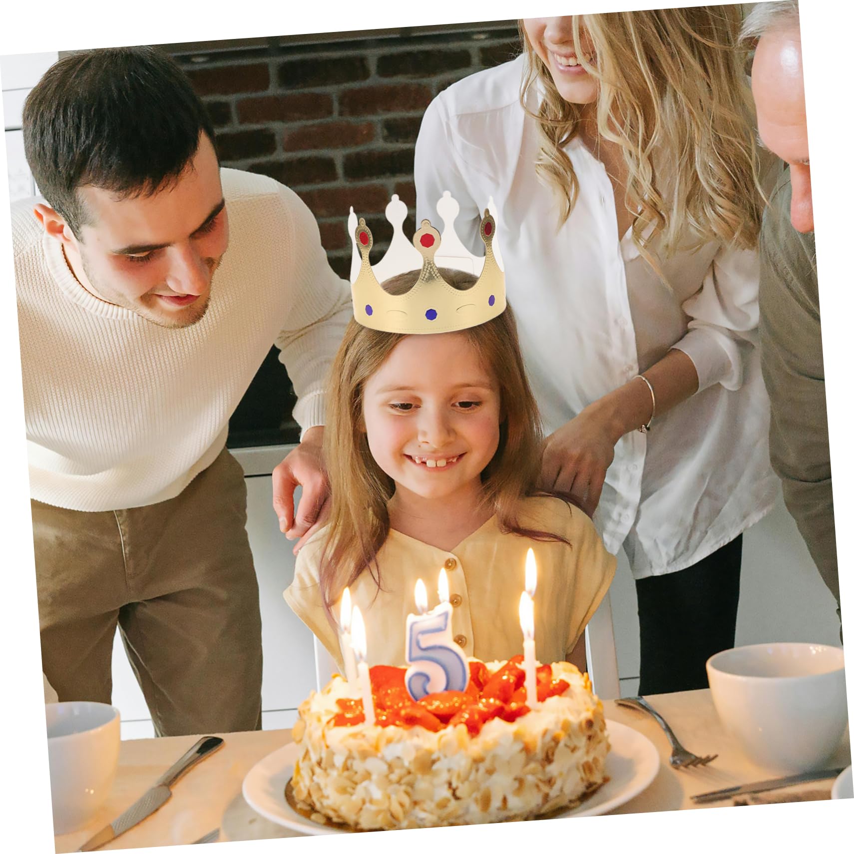 Kisangel 50 Pezzi Cappelli Corona di Carta Oro per Feste di Compleanno Bambini, Design Embossed Spesso e Look Tridimensionale per Decorazioni e Accessori Party