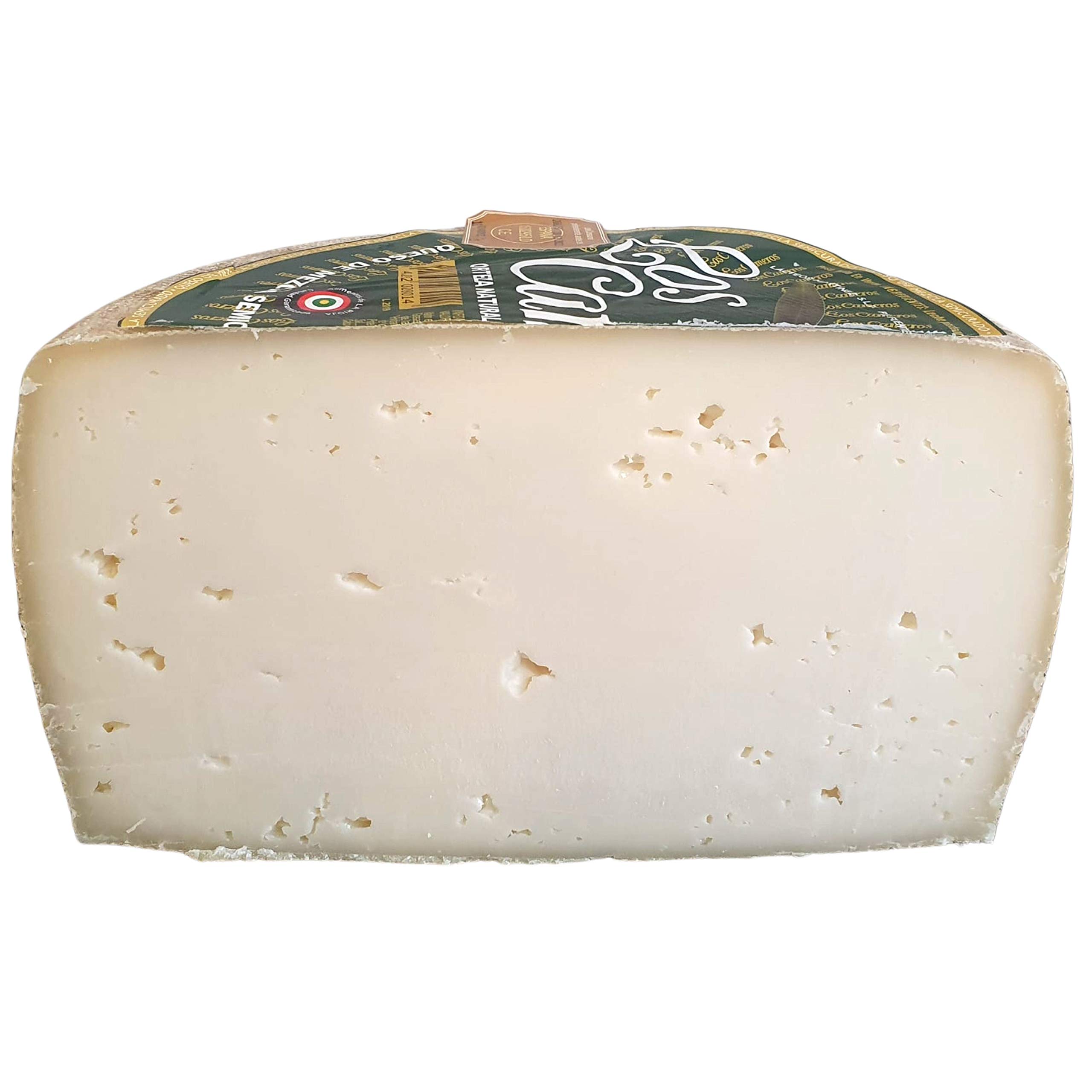Queso Semicurado Los Cameros Etiqueta Verde - Queso Mezcla - Medio Queso Peso Aproximado 1,7 Kilogramos - Elaborado con una mezcla de leche de vaca, de oveja y de cabra