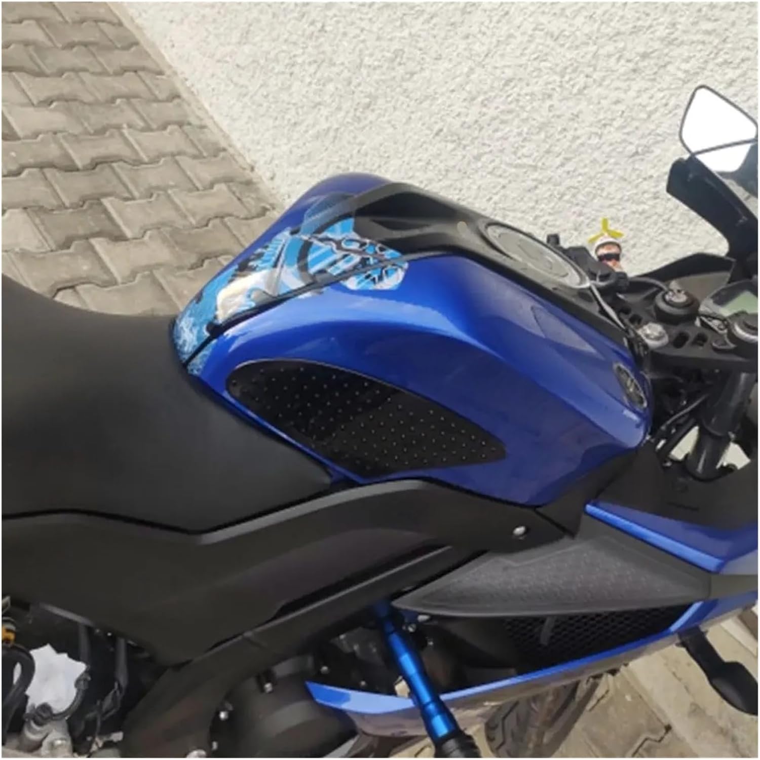 Motorcycle Tank Sticker Universal Motorcycle Fuel Tank Gas Traction Pads Grips Side Stickers Knee Grips Protector Decal Black.