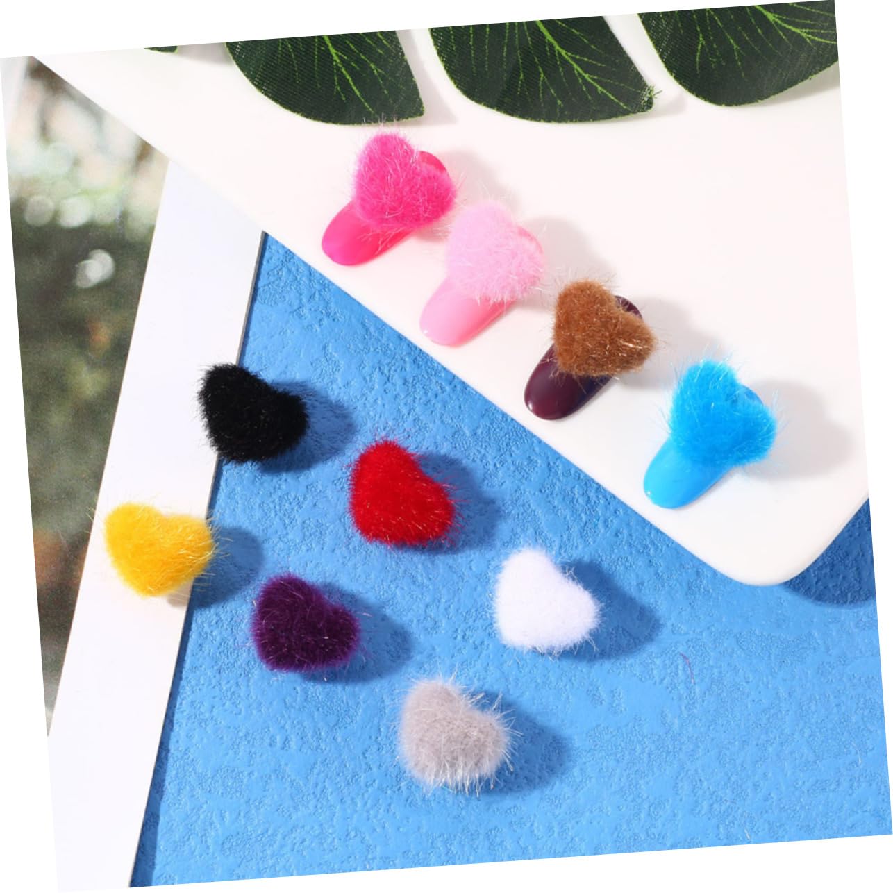 Housoutil 12pcs Magnetic Heart Ornaments Nail Art DIY Decor Fuzzy Charms Random Color