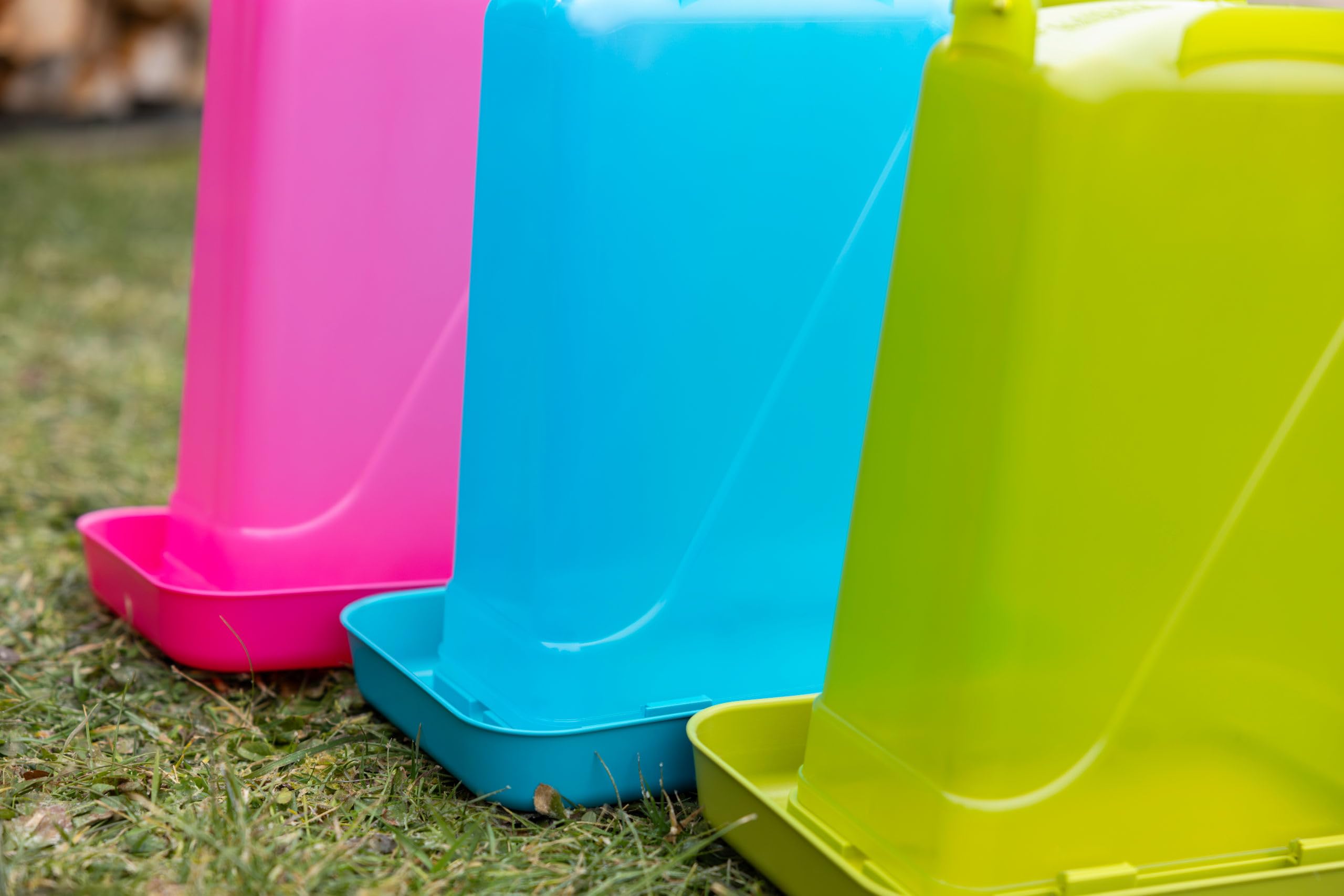 Kerbl Hobbyfarming Poidło Plastikowe z Nóżkami, Automatyczne Zasilanie w Wodę, Stabilna Podstawa, Odporne na Warunki Atmosferyczne, Łatwe do Czyszczenia, 3,5 L, Różowe