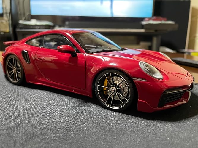 Amazon | ☆ ミニチャンプス 1/18 ポルシェ 911 (992) ターボS クーペ