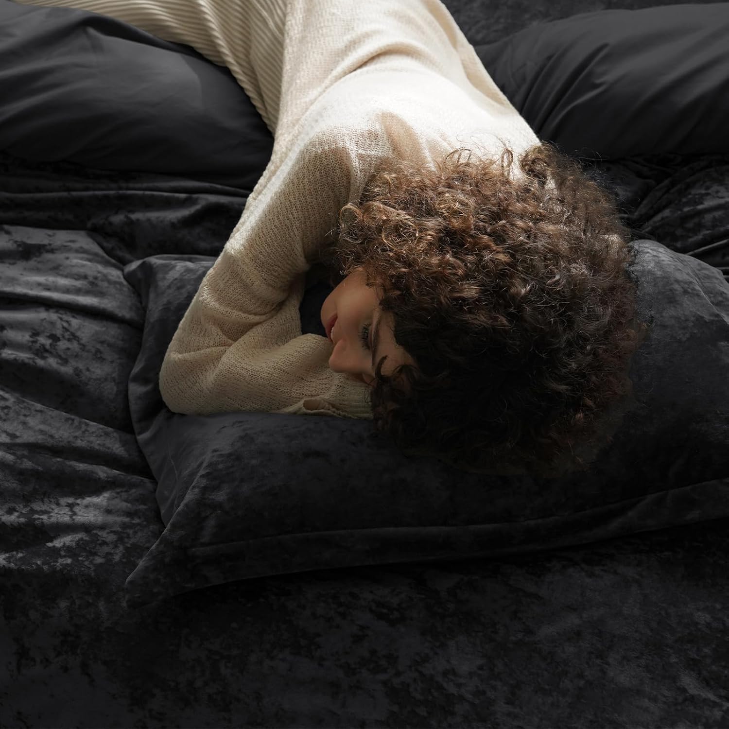 PHF Truly Velvet Pillowcases King Size, No Insert, 2 Pack Ultra Soft Breathable Pillow Shams Covers with Envelope Closure, 20" X 36" Luxury Cozy Warm Fuzzy Flannel Pillow Cases, Black - Image 3