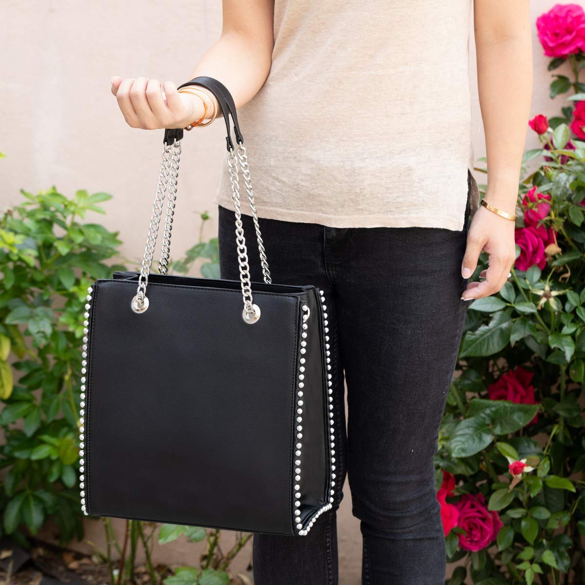 CRAZYCHIC - Damen Ketten Handtasche - Tote Shopper Nieten Perlen - PU Leder Schultertasche Rechteckig - Medium Große Shopping Bag - Frauen Elegante Moderne Tragetasche - Mode Stilvoll - Schwarz