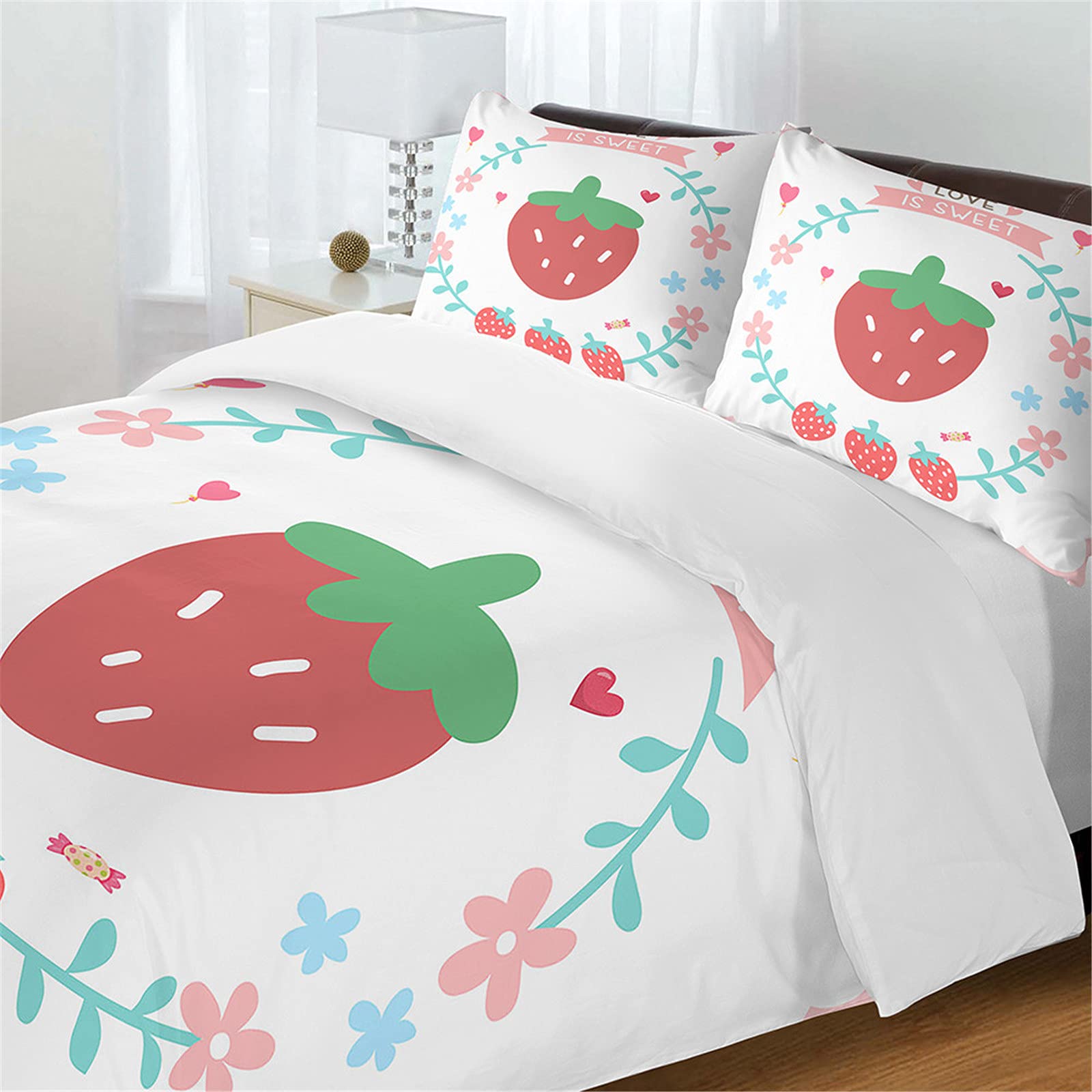 Parure de lit fraise 3D pour égayer une literie blanche