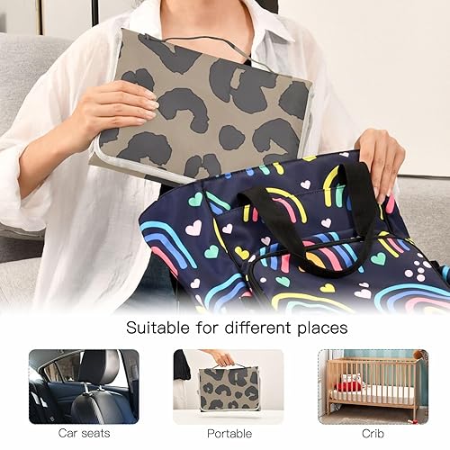 Miniatura 5 de Cambiador portátil de leopardo para bebé, unisex, impermeable, plegable, cambiador de bebé con almohada y correa para el hombro, kit de cambio de