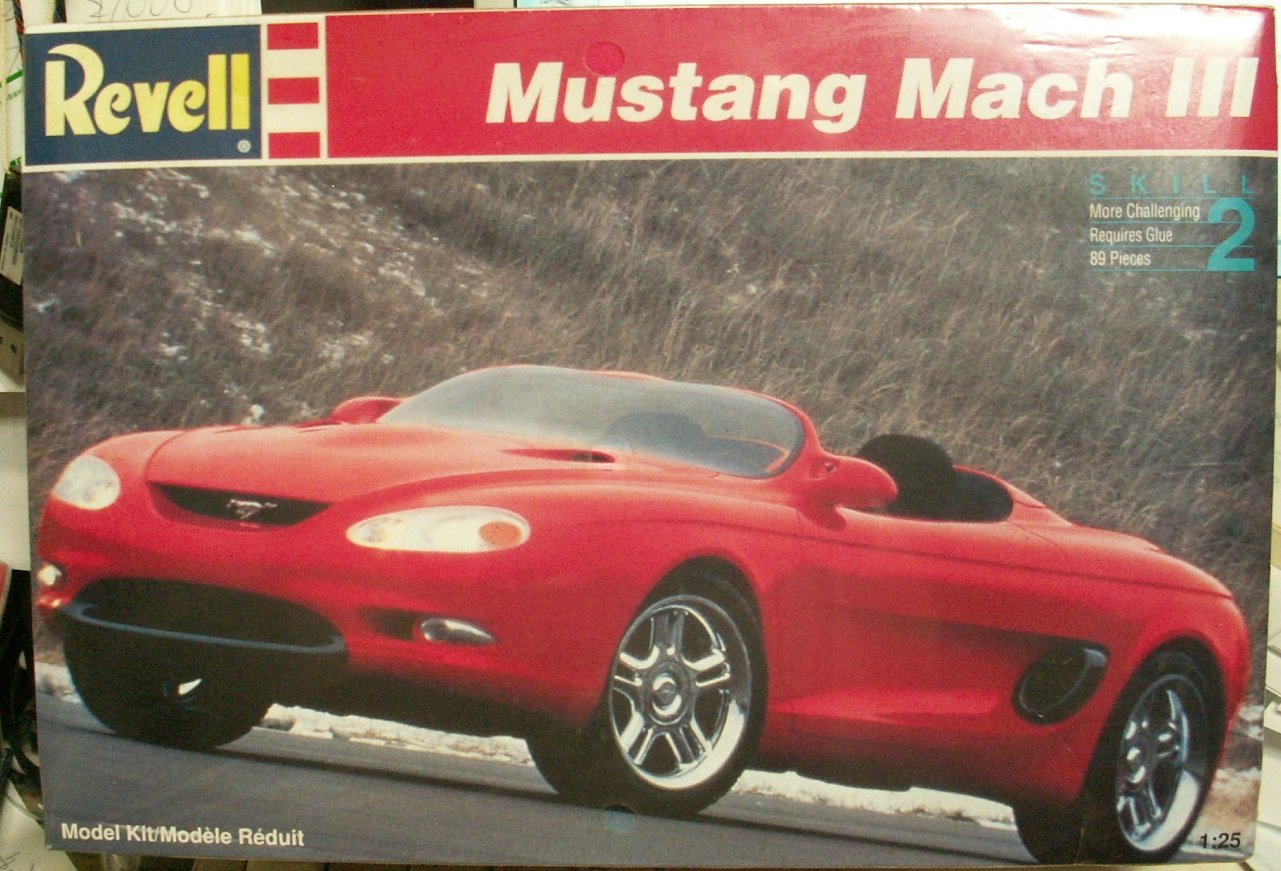 Amazon.co.jp: Revell 1/25 Mustang Mach Ⅲ 