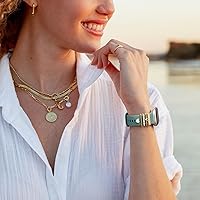 Vista 7 de DaQin Banda con Flor Grabada Compatible con Apple Watch, Bandas de 44mm, 42mm, 45mm, 46mm para Mujeres, Correa de Silicona Suave con Decoración