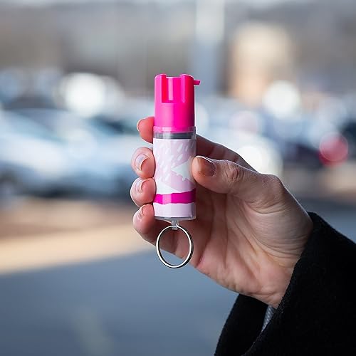 Miniatura 9 de SABRE Red Pepper Spray - Fuerza Policial - Llavero 25 ráfagas 5 marcas de otras marcas y rango de 10 pies 98ft - Apoya la Fundación Nacional del