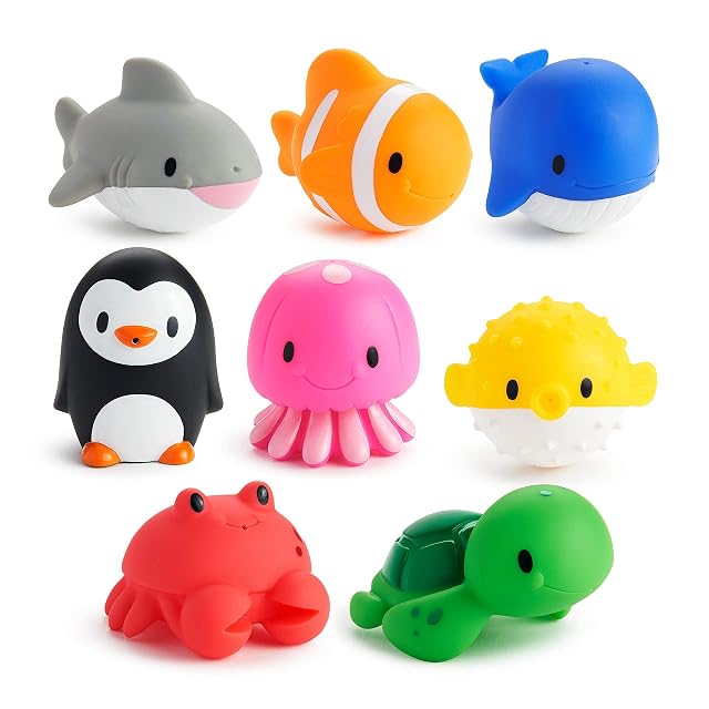Munchkin Baby Bath Toy Squirts for Babies and Toddlers 9 Months and Up Ocean Sea Animals Squirters 8
