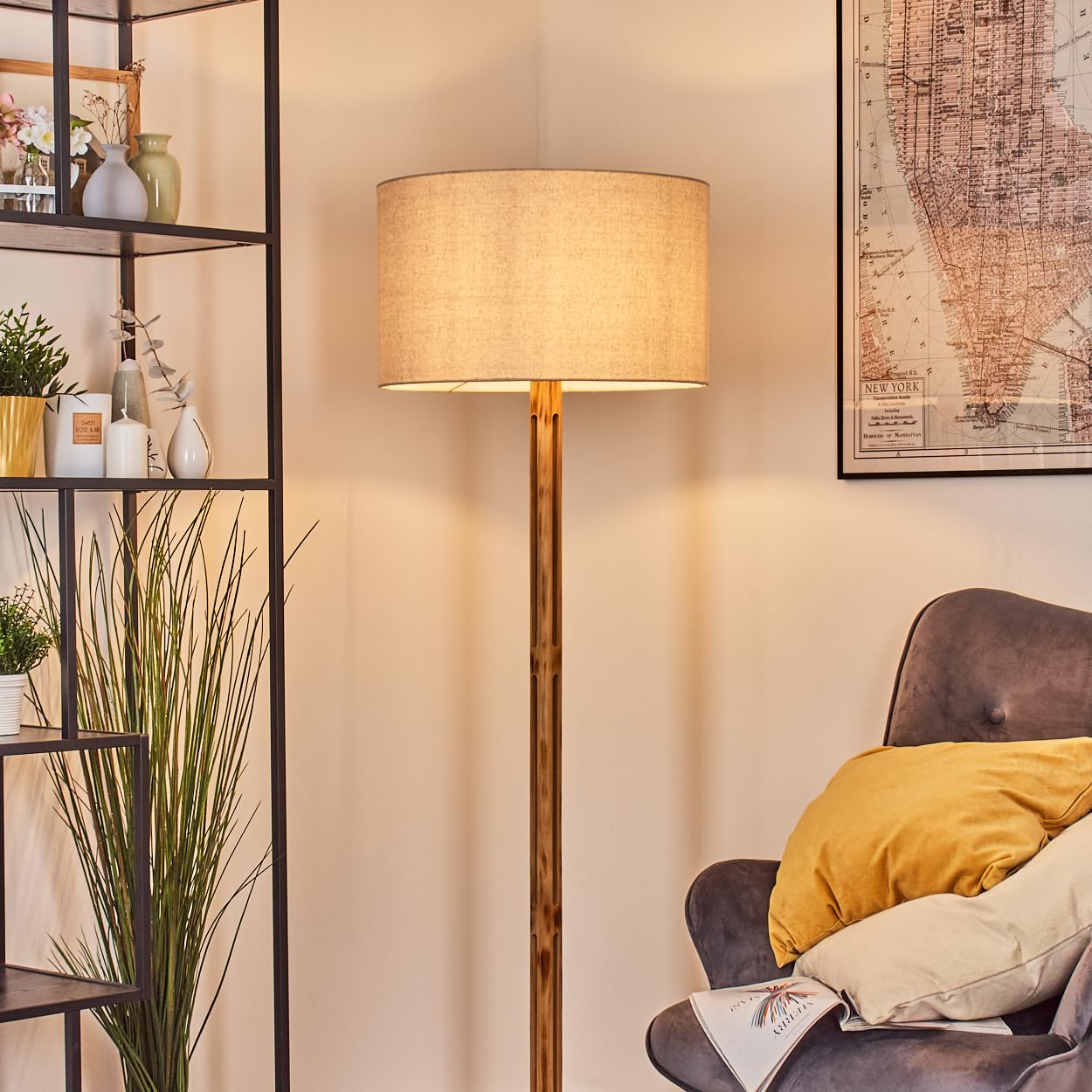 HOFSTEIN Stehleuchte Flemming, Stehlampe aus Holz im modernen Boho-Design, Schirm aus Stoff, Ø 50 cm, 158 cm, E27, mit Fußschalter - Wohnzimmer, Schlafzimmer, Esszimmer, Flur