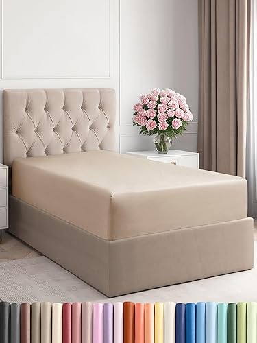 Miniatura 536 de King Fitted Bed Sheet - Bottom Single Fitted Sheet Only - Ultra-Soft Hotel Luxury Bedding w/ 8-16 Inch Deep Pockets - Breathable, Cooling & Wrinkle