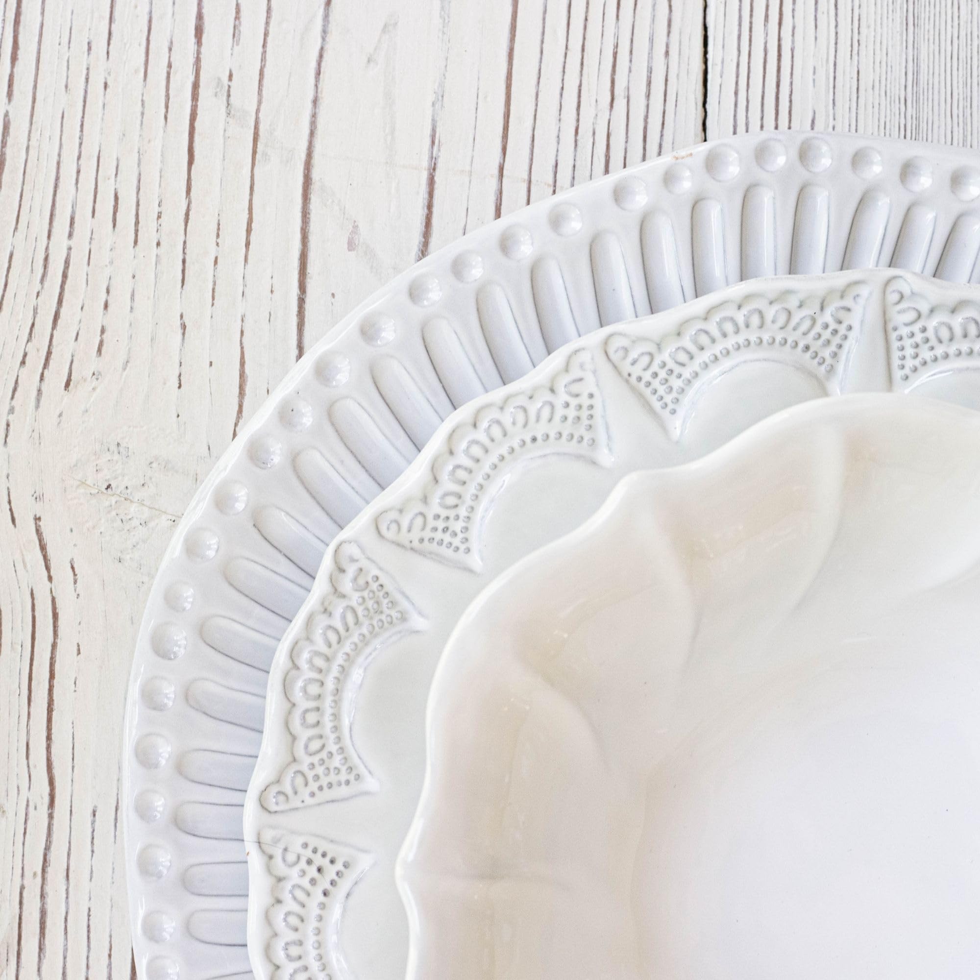 Vietri Incanto Lace - Set di stoviglie italiane, con ciotole per cereali, pasta e piatti da insalata/cena, in terracotta