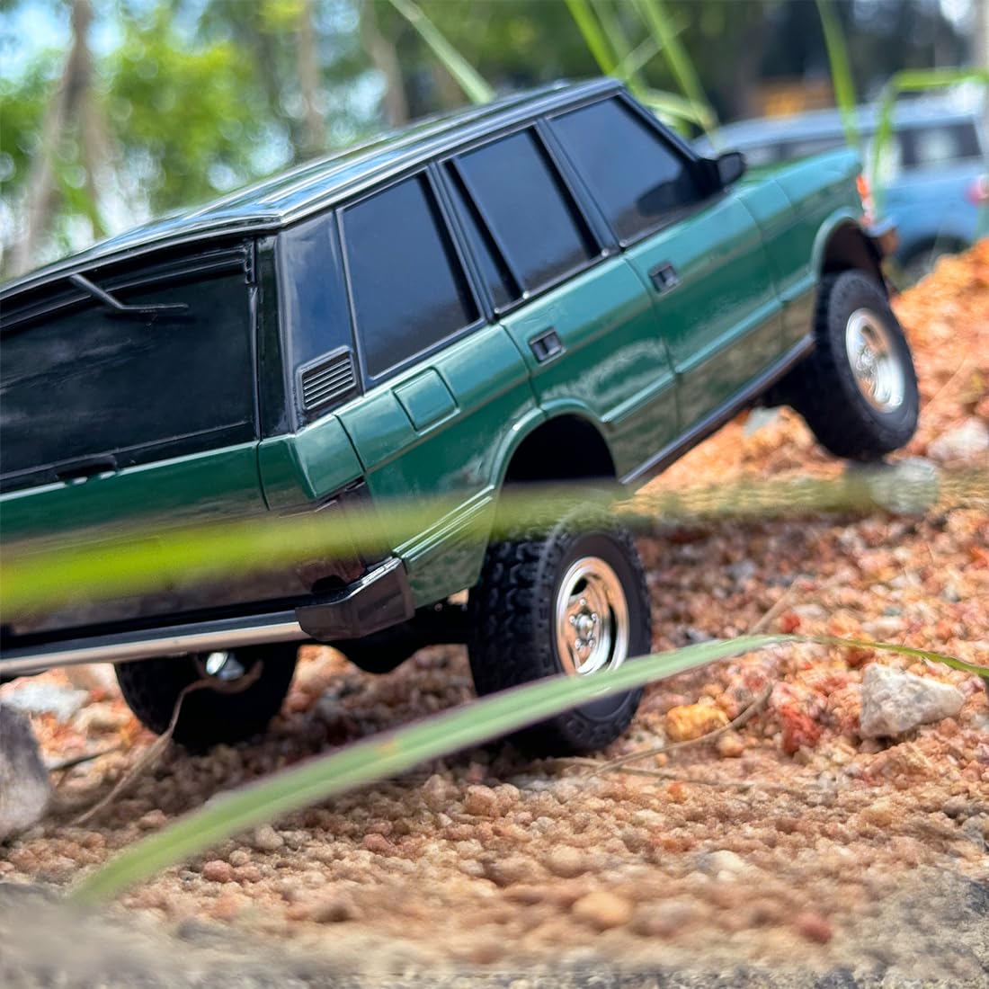 RC Crawler, vehículo todoterreno a escala 1/18, 2.4G 4WD, vehículo todoterreno totalmente proporcional con luces LED realistas (versión RTR / verde)