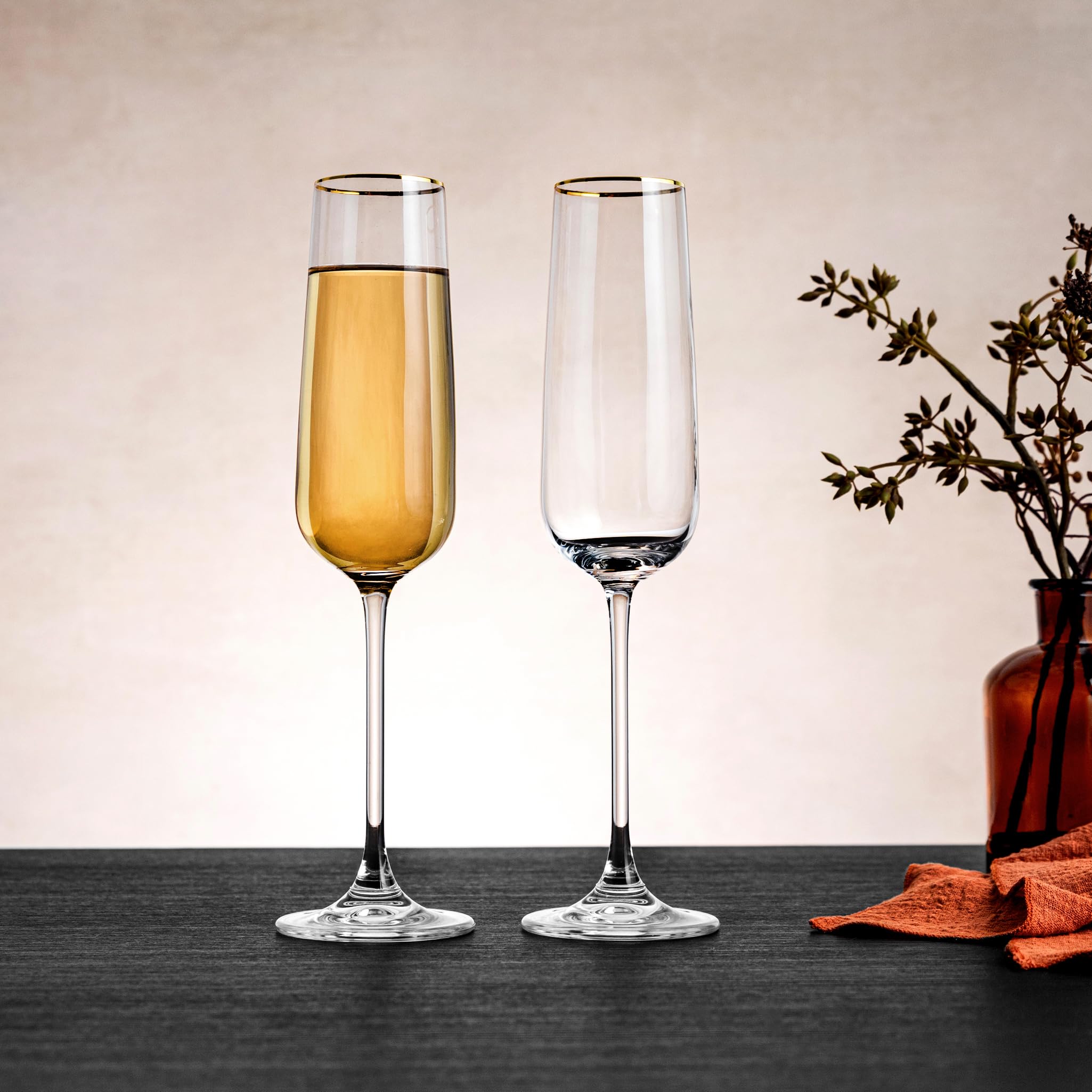 CRYSTAL LUXE Juego de 4 copas de champán doradas, copas de champán sopladas a mano, copas de champán de cristal, regalos para bodas, aniversarios, mujeres, hombres, cumpleaños