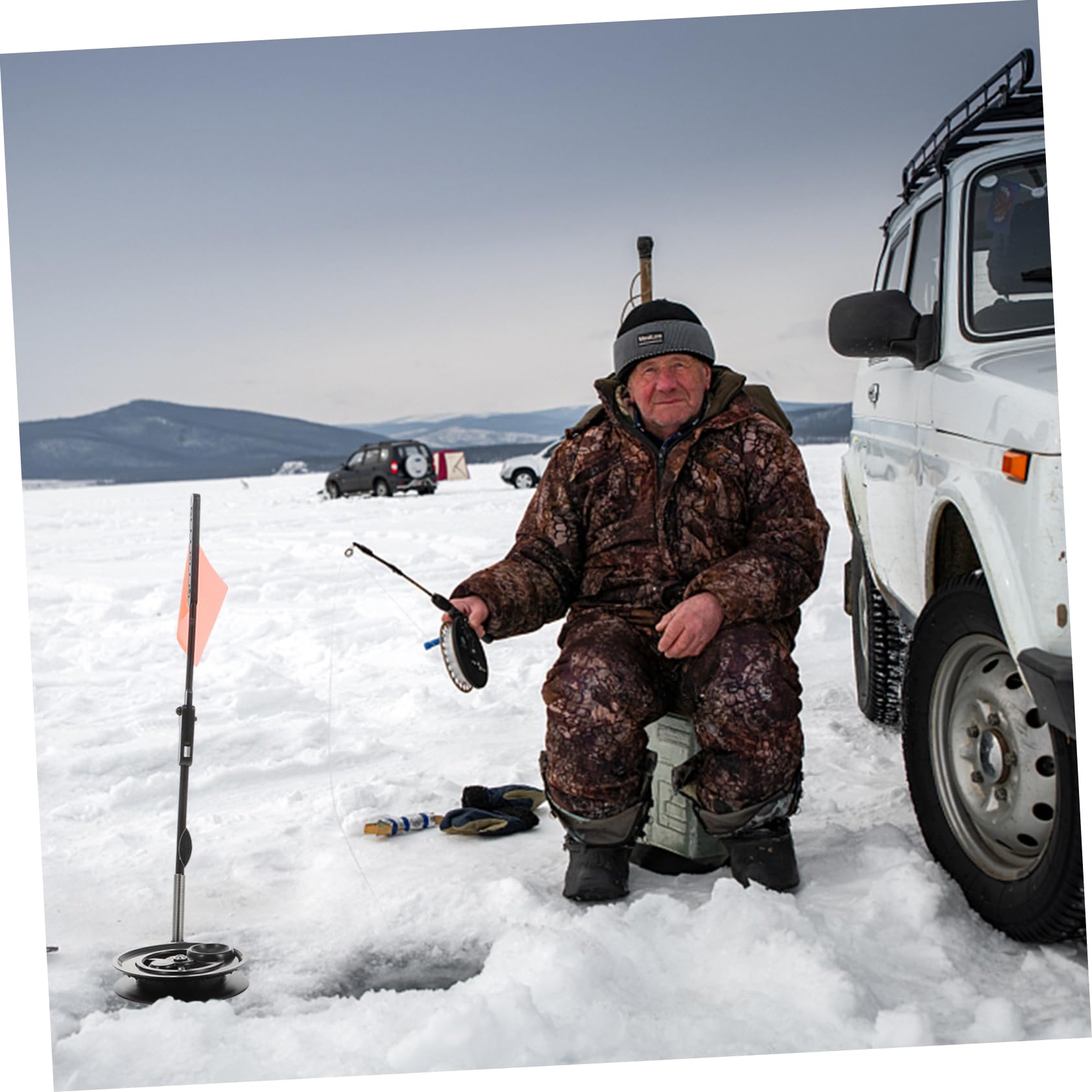 BESPORTBLE Pcs Convenient Tip-up Flag Alarm Ice Fishing Supply Fishing Angler's Choice