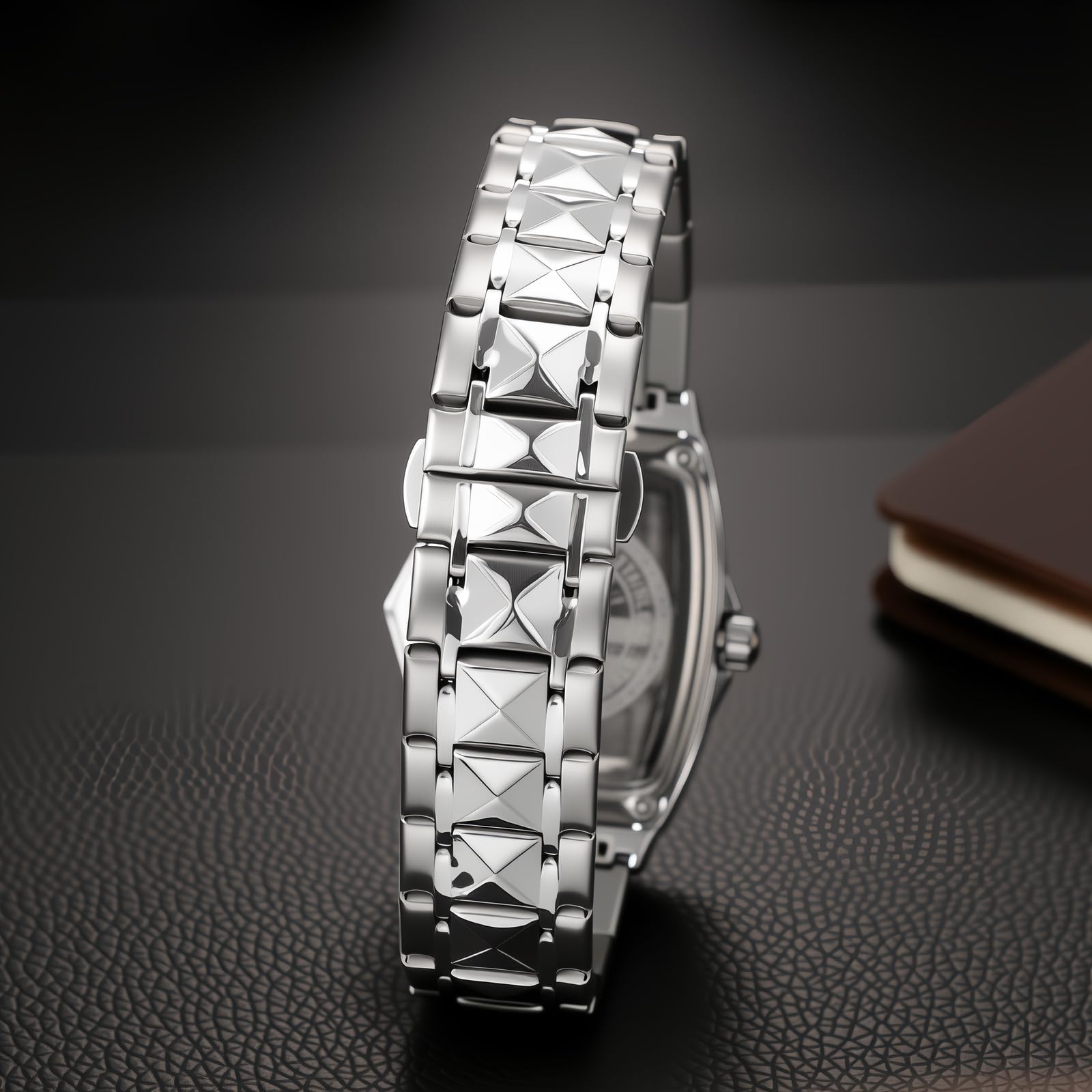 JewelryWe Reloj de Hombre Cuarzo Analógico: Caja Triangular, Correa de Acero Inoxidable, Agujas Luminosas, Índices Luminosos, Calendario, Resistente al Agua, Reloj Negocios,Regalos para Hombres