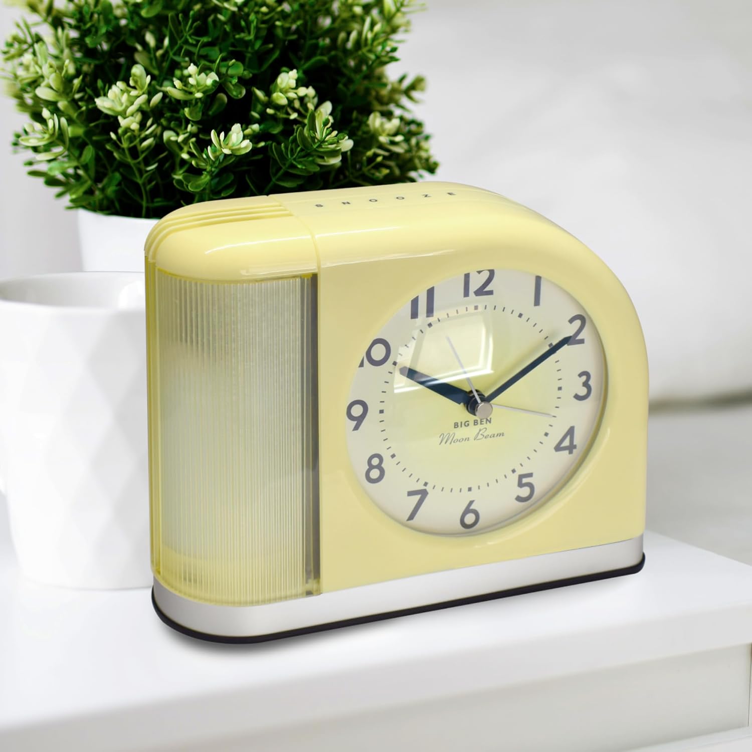Westclox Big Ben Moon Beam Quartz Analog Alarm Clock Yellow with USB 44000Y