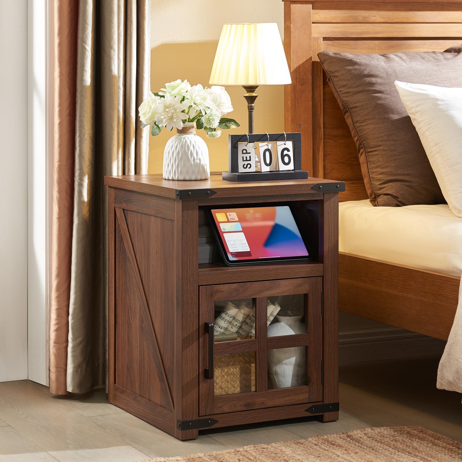 BarnyatohFarmhouse Nightstand with Charging Station, Rustic End Table with Tempered Glass Barn Door, Wood Sofa Side Bedside Table with Open Storage Shelf for Living Room, Bedroom, Brown