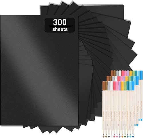 Lincia Juego de cartulina negra, 300 hojas de papel de álbum de recortes de 8.5 x 11 pulgadas, 74 libras de grosor, 3 cajas de marcadores de pintura