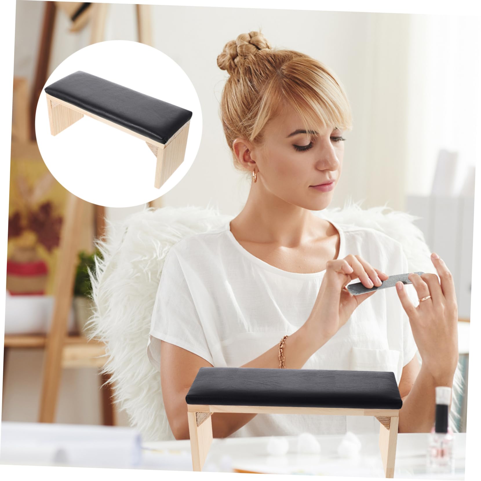 Cuscino Poggiapolsi per Manicure in Legno e Cuoio Nero | Supporto per Nail Training e Uso Domestico, Spazio per Lampada e Cleaner, Accessorio Pratico da Salone