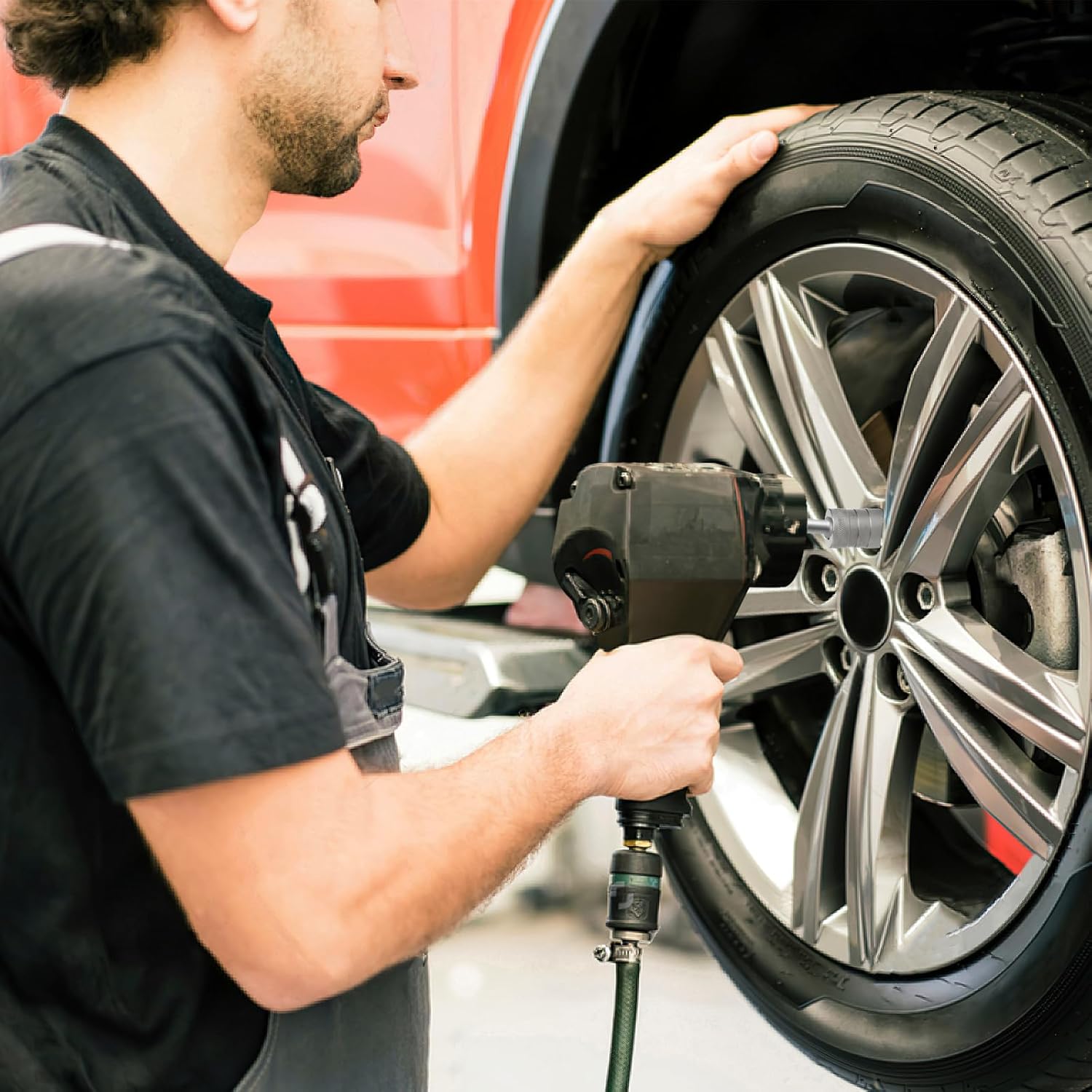 Eapele Bolt Extractor Set, Stripped Nut Remover Twist Sockets, Fit 3/8" Square Drive with Solid Storage Case (32pcs, Black)