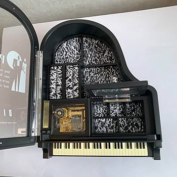 Amazon | 箱入り ピアノ型 オルゴール付き アクセサリーボックス Amazon | 箱入り ピアノ型 オルゴール付き アクセサリーボックス