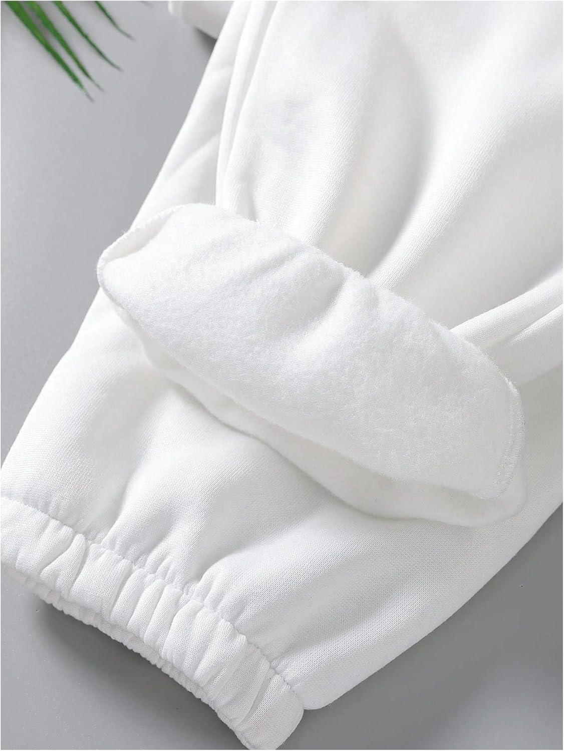 OYOANGLE Girl's Sweatpants 2 Pack Heart Graphic Print Elastic Waist Gym Athletic Jogger Pants with Pocket