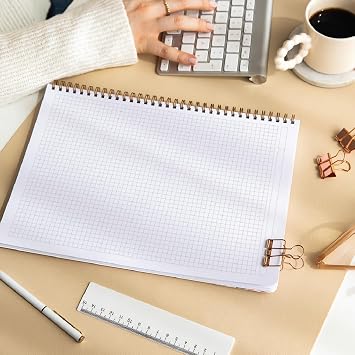 A4 Spiralli Karton Kapak 4'lü Set Kareli Okul Defteri 80 Yaprak - Ders Programlı Kırmızı Siyah Kalpler