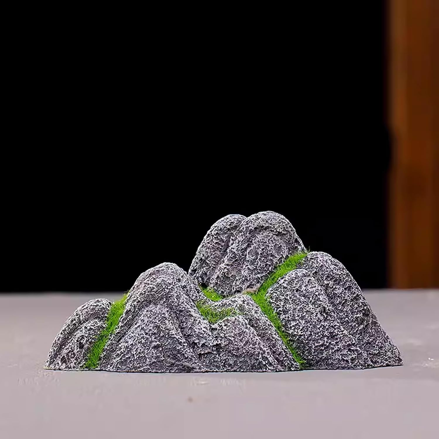 Landscape Rock, Artificial Moss Rock Cave Aquarium Decor, Mountain Water Grass Decorative Ornaments for Betta Hideaway Cave Crab Hideout(12.5cm)