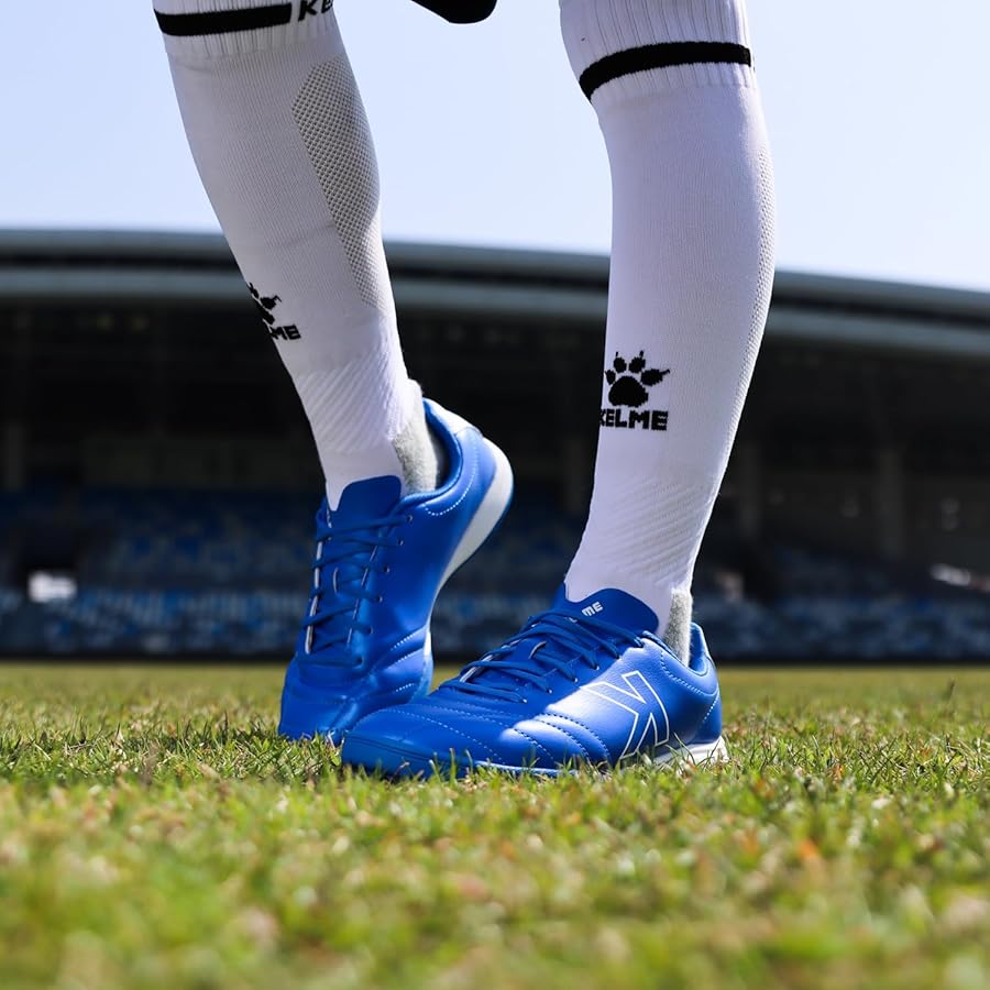 KELME Men's TF Turf Soccer Shoe Athletic Anti-Slippery Cushioning