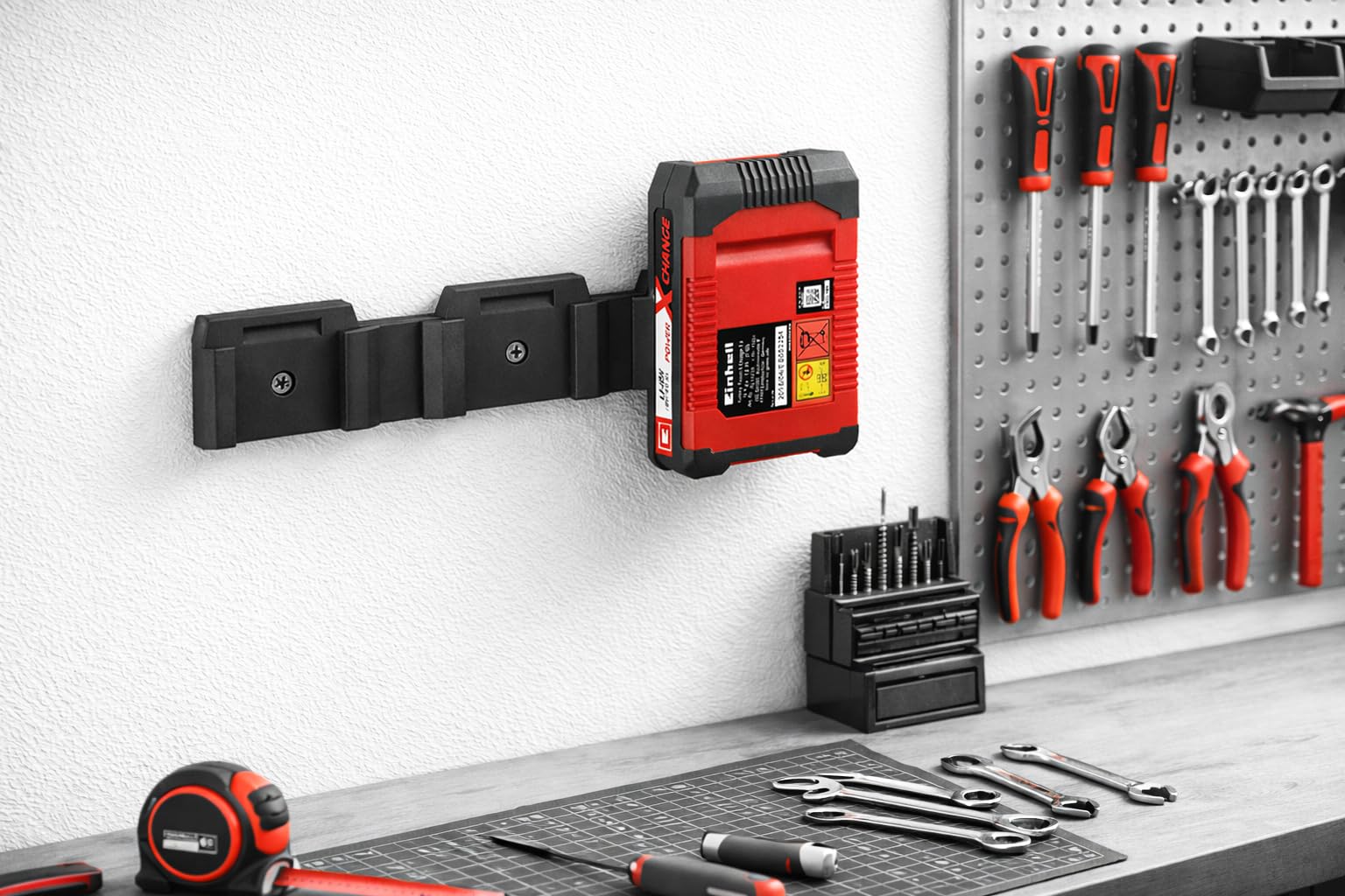 NewGround Designs Uchwyt ścienny do akumulatora do akumulatorów Einhell 18 V Power-X-Change uchwyt ścienny (3 akumulatory)